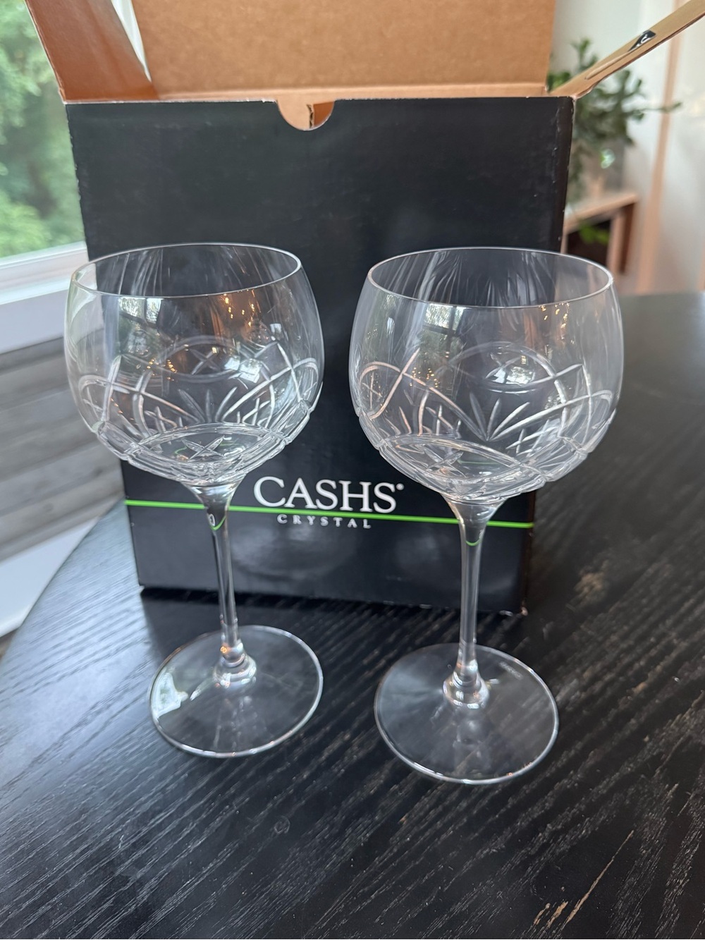 Cashs of Ireland Handmade Set of two Crystal Celtic Ring Balloon Wine Glasses